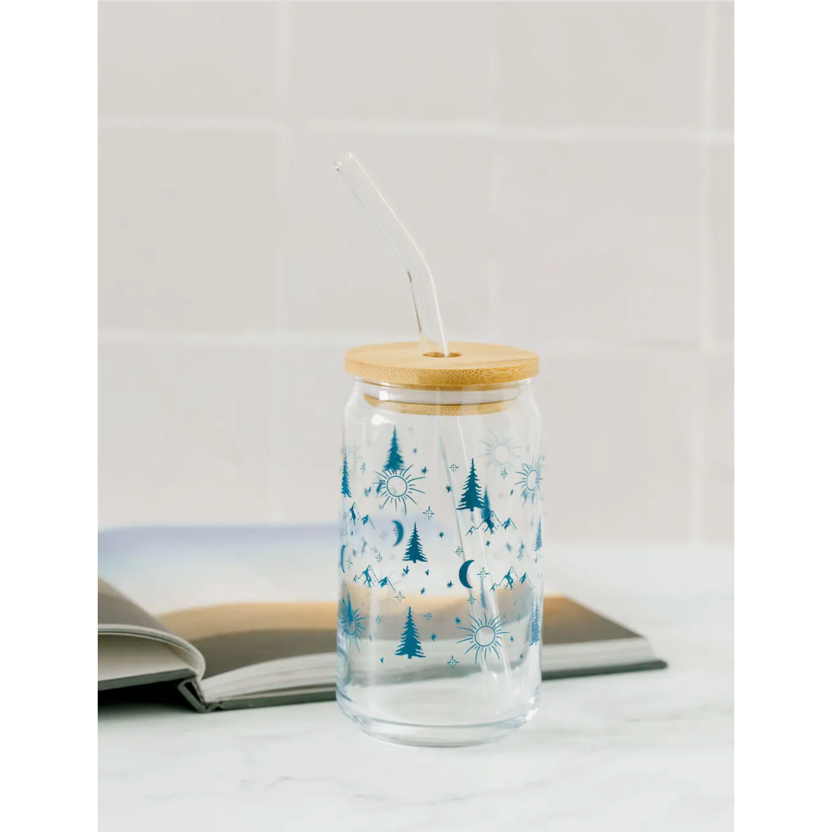 Mountain Glass Can With Bamboo Lid & Straw